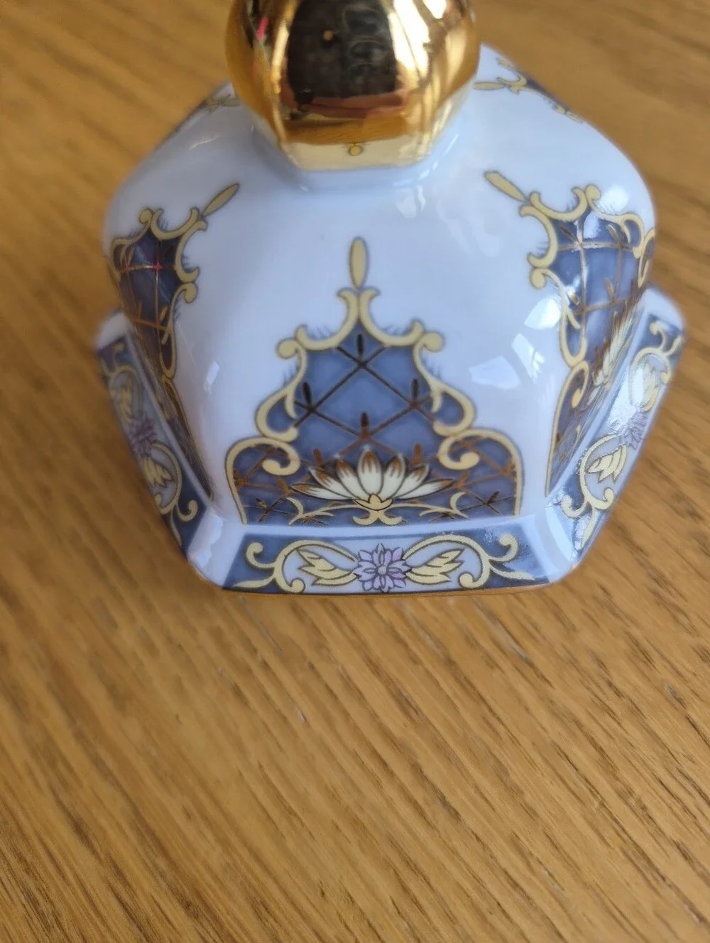 Vintage Toyo Japan Ginger Jar Hexagonal Porcelain